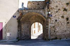 Lançon de Provence, explorez l’harmonie entre nature et habitation - constrcuteur de maison - Villas la Provençale