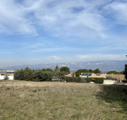 Terrains à bâtir à partir de 430m² à CHARLEVAL (13) - constrcuteur de maison - Villas la Provençale
