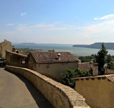 MAGNIFIQUE MAISON DE PLAIN PIED 90 M² A MIRAMAS SUR UN TERRAIN DE 602 M² - constrcuteur de maison - Villas la Provençale