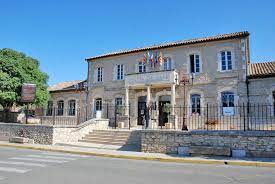 Lançon de Provence, explorez l’harmonie entre nature et habitation - constrcuteur de maison - Villas la Provençale