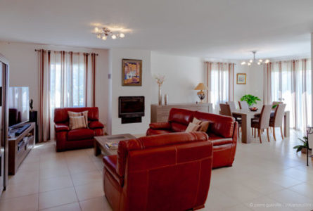A 10 MN DE MIRAMAS - constrcuteur de maison - Villas la Provençale