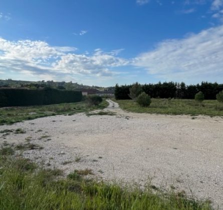 Terrain Constructible DOMAZAN - constrcuteur de maison - Villas la Provençale