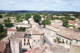 Sur la commune de Lambesc, parcelle de 384 m² - constrcuteur de maison - Villas la Provençale