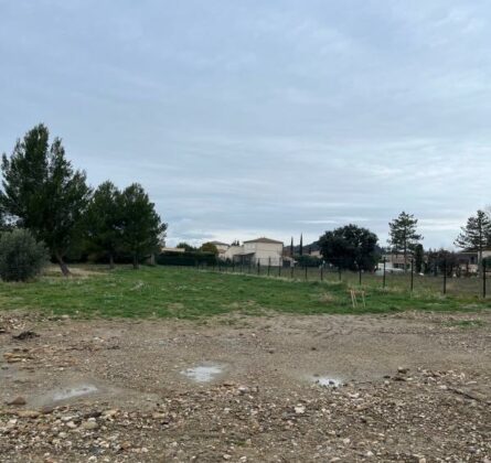 Terrain plat et viabilisé - constrcuteur de maison - Villas la Provençale