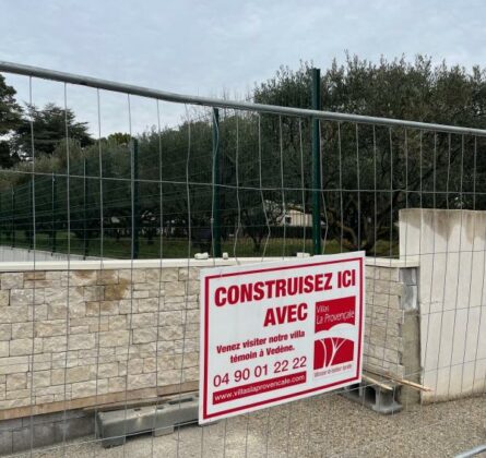 Terrain plat et viabilisé - constrcuteur de maison - Villas la Provençale