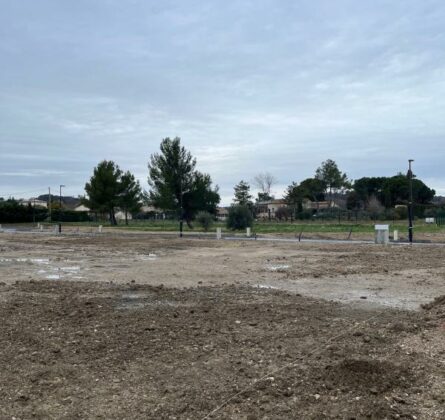 Terrain plat et viabilisé - constrcuteur de maison - Villas la Provençale
