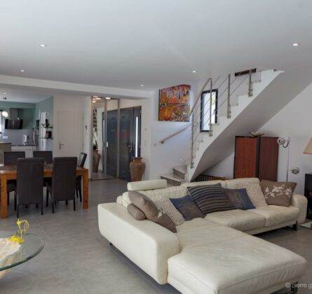 SUPERBE MAISON CONTEMPORAINE + GARAGE - constrcuteur de maison - Villas la Provençale