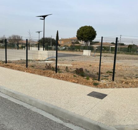 SORGUES 84700v- terrain de 350m² - constrcuteur de maison - Villas la Provençale