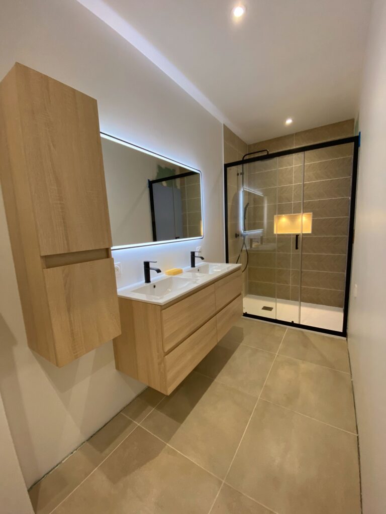 Lançon de Provence, terrain de 640 m²